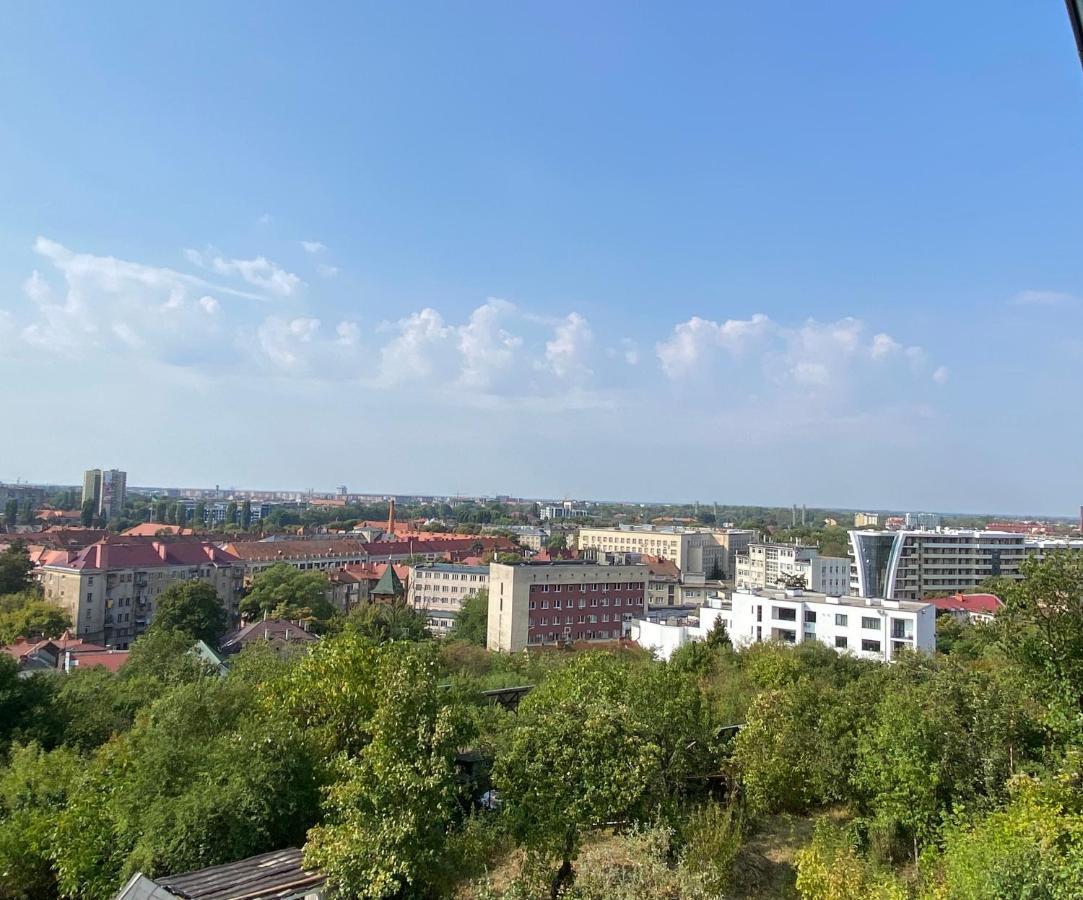 Панорамні Апартаменти Užhorod Esterno foto