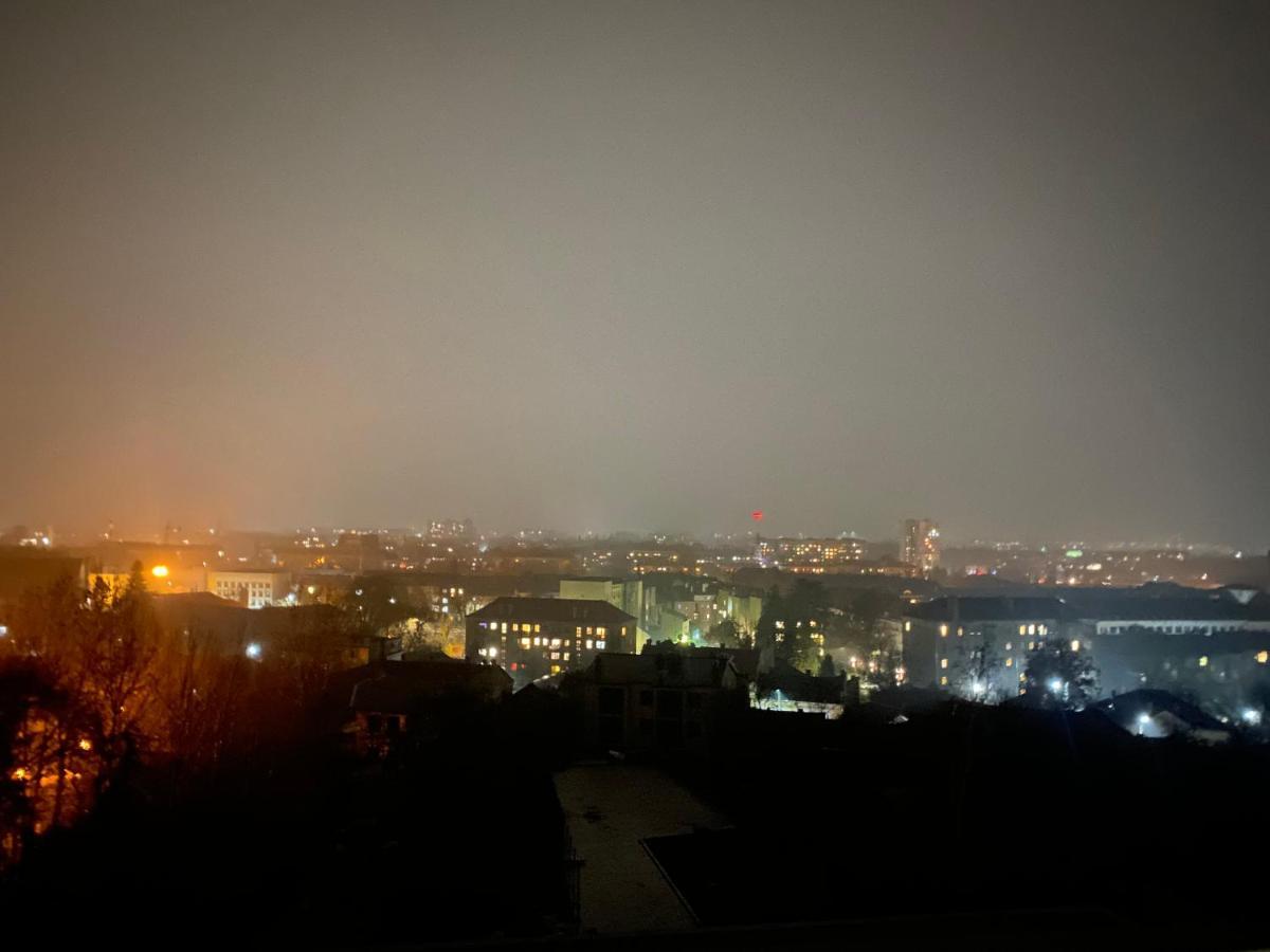 Панорамні Апартаменти Užhorod Esterno foto