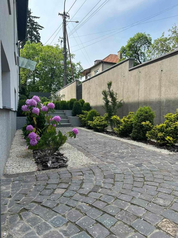 Панорамні Апартаменти Užhorod Esterno foto